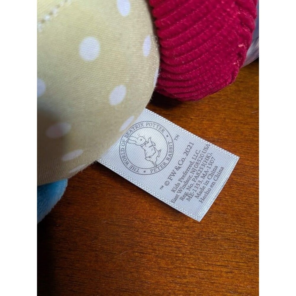 Kids Preferred Peter Rabbit Activity Toy Baby Plush Rattle Teether Vibrates Pull - Picture 4 of 8